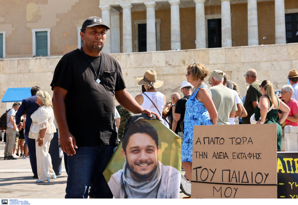 Η απεργία πείνας πραγματοποιείται στο πλέον συμβολικό σημείο της χώρας
